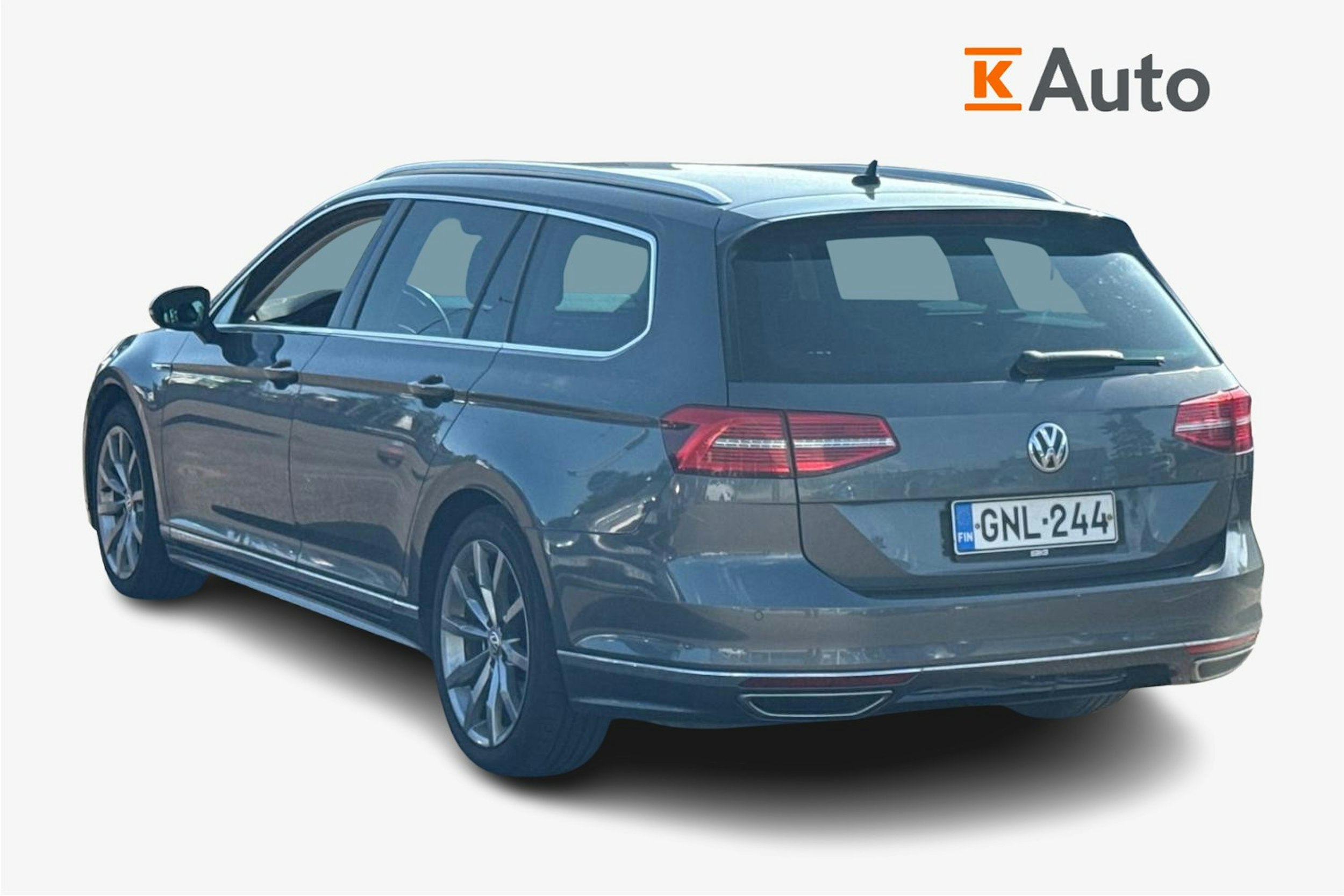 harmaa Volkswagen Passat 2016 kuva 2.