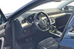 Musta Volkswagen PASSAT 2016 kuva 3.