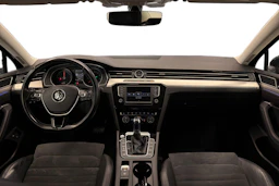Musta Volkswagen PASSAT 2016 kuva 7.