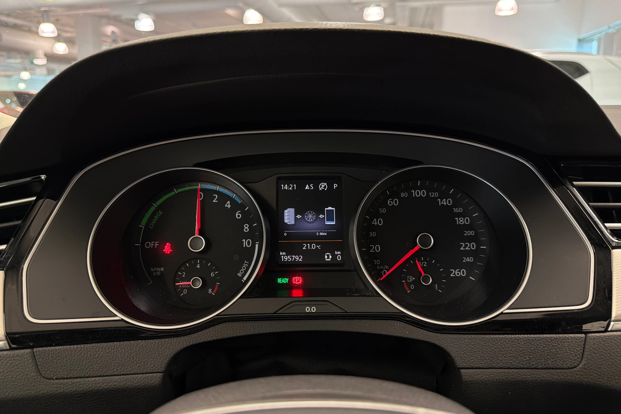Musta Volkswagen PASSAT 2016 kuva 16.