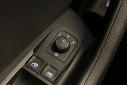 Musta Volkswagen PASSAT 2016 kuva 18.
