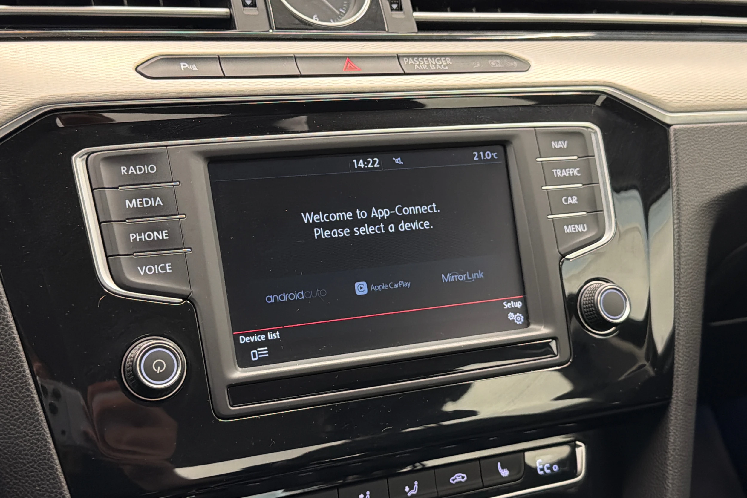 Musta Volkswagen PASSAT 2016 kuva 23.