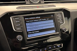 Musta Volkswagen PASSAT 2016 kuva 26.