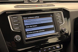 Musta Volkswagen PASSAT 2016 kuva 27.