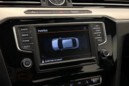 Musta Volkswagen PASSAT 2016 kuva 28.