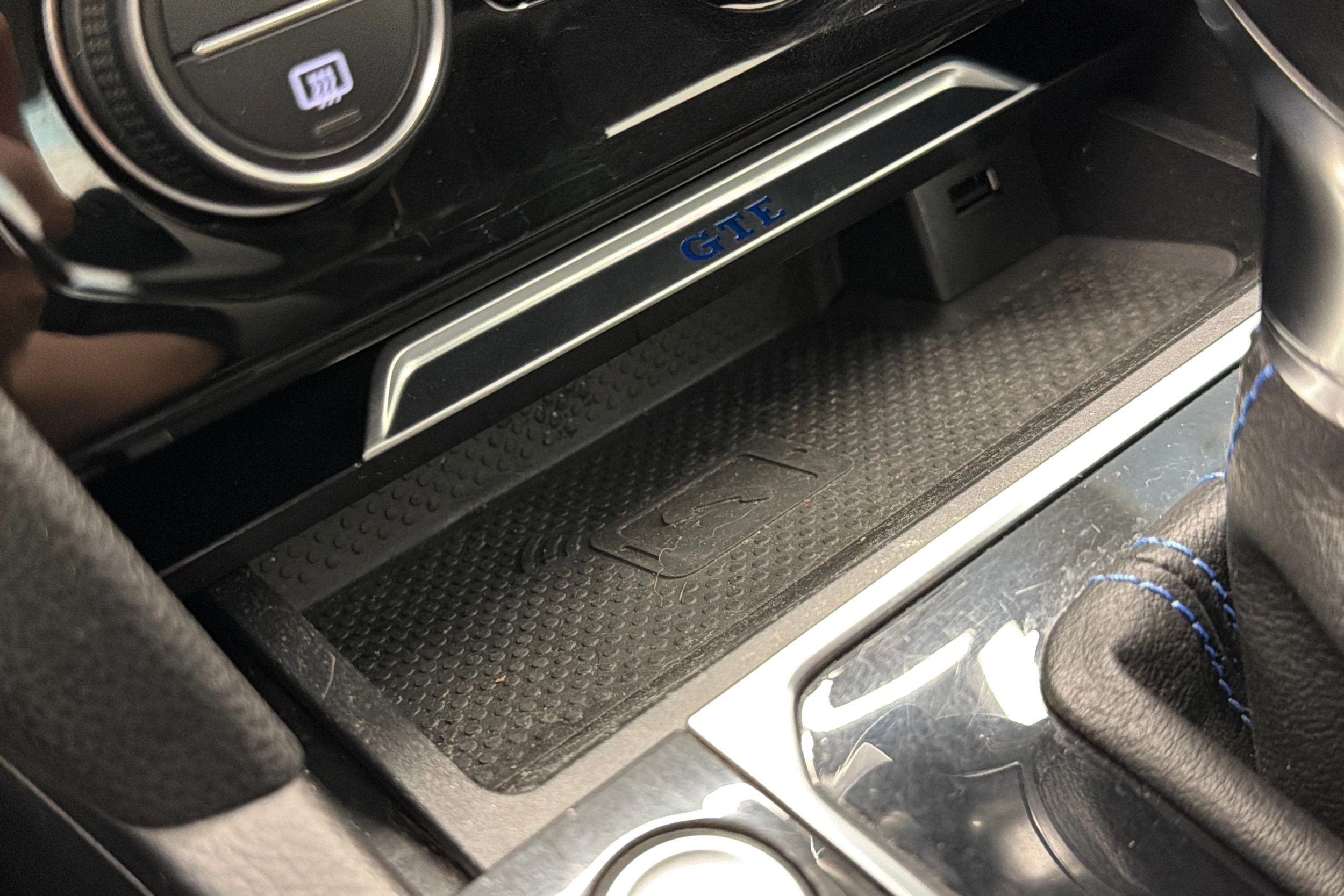Musta Volkswagen PASSAT 2016 kuva 29.