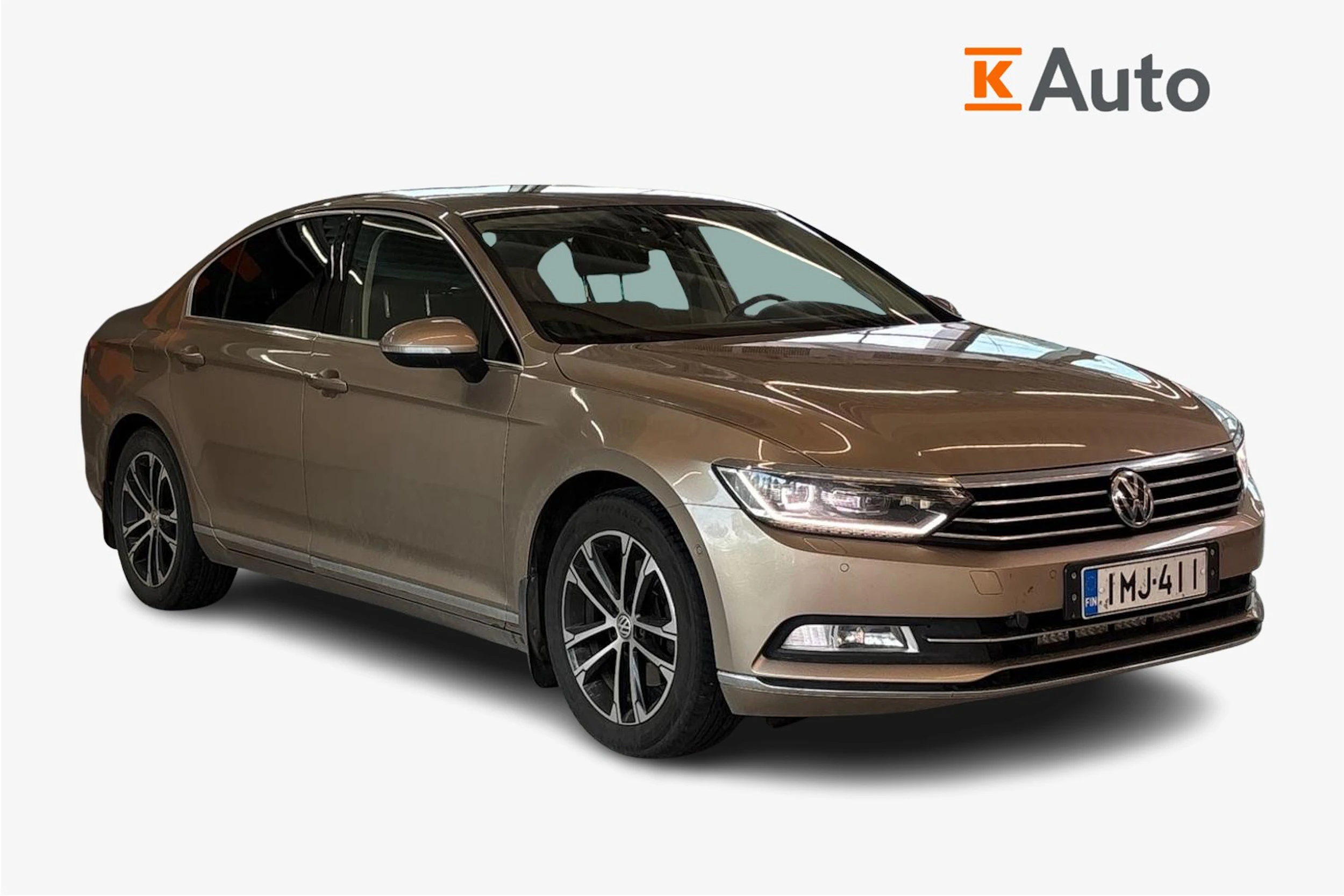keltainen Volkswagen Passat 2016 kuva 1.