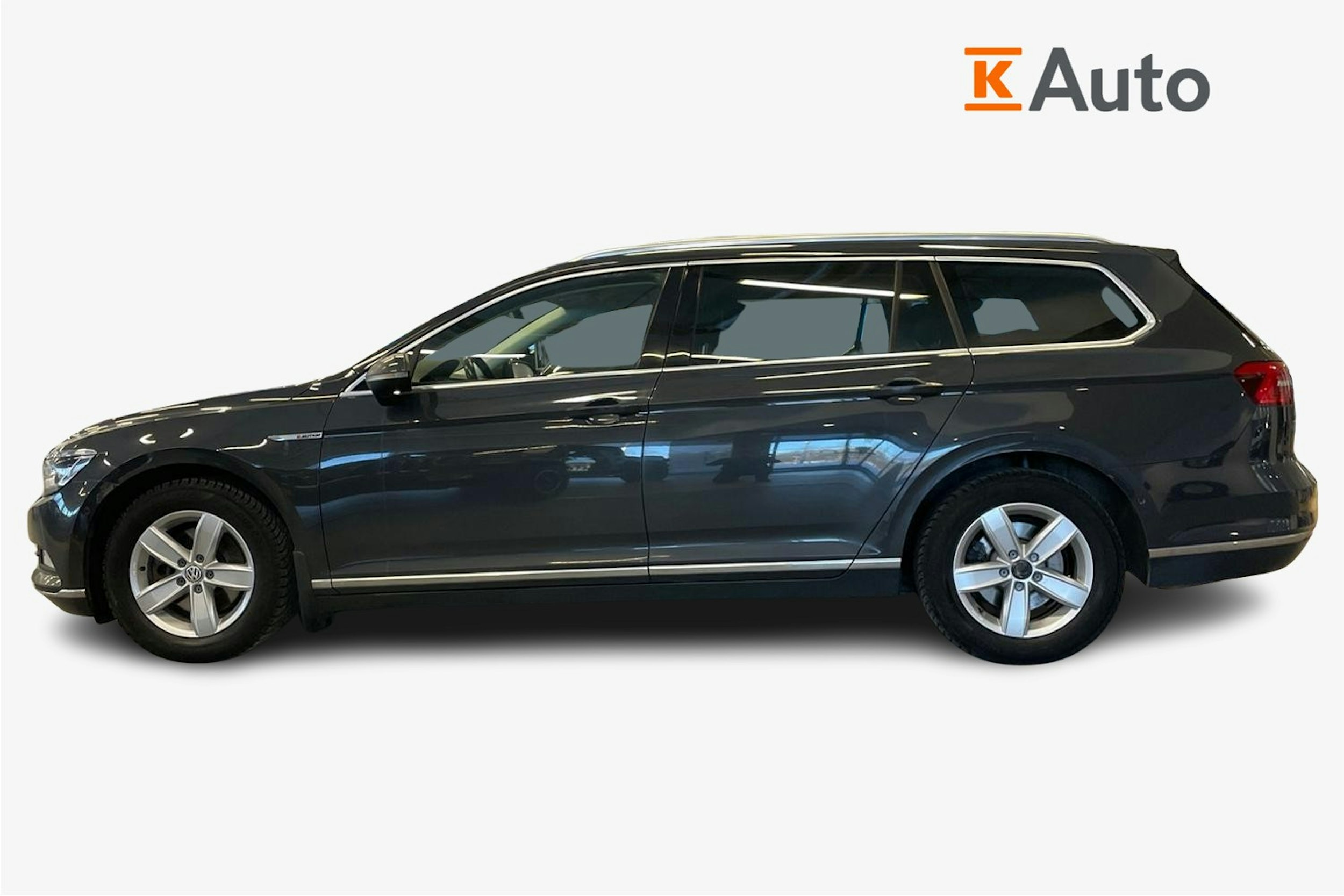 harmaa Volkswagen Passat 2016 kuva 6.