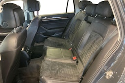 harmaa Volkswagen Passat 2016 kuva 10.