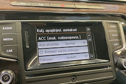 harmaa Volkswagen Passat 2016 kuva 21.