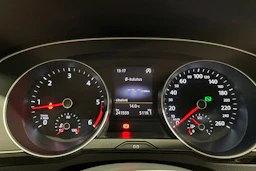 met. sininen Volkswagen Passat 2016 kuva 13.