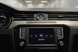 met. sininen Volkswagen Passat 2016 kuva 14.