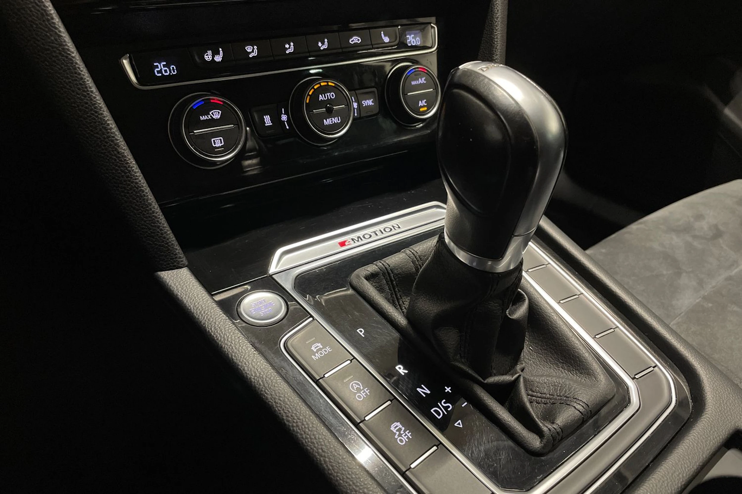 met. sininen Volkswagen Passat 2016 kuva 16.