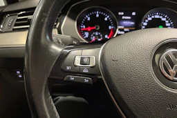 met. sininen Volkswagen Passat 2016 kuva 18.