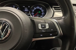 Valkoinen Volkswagen PASSAT 2016 kuva 25.