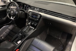 Valkoinen Volkswagen PASSAT 2016 kuva 31.