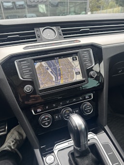 valkoinen Volkswagen Passat 2016 kuva 3.