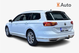 valkoinen Volkswagen Passat 2016 kuva 2.