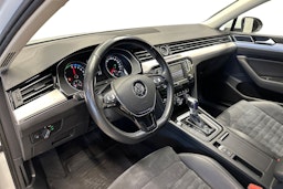 valkoinen Volkswagen Passat 2016 kuva 7.