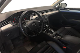 valkoinen Volkswagen Passat 2016 kuva 3.