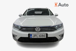 valkoinen Volkswagen Passat 2017 kuva 4.