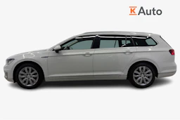valkoinen Volkswagen Passat 2017 kuva 5.