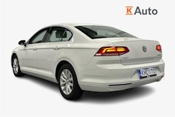 valkoinen Volkswagen Passat 2016 kuva 2.