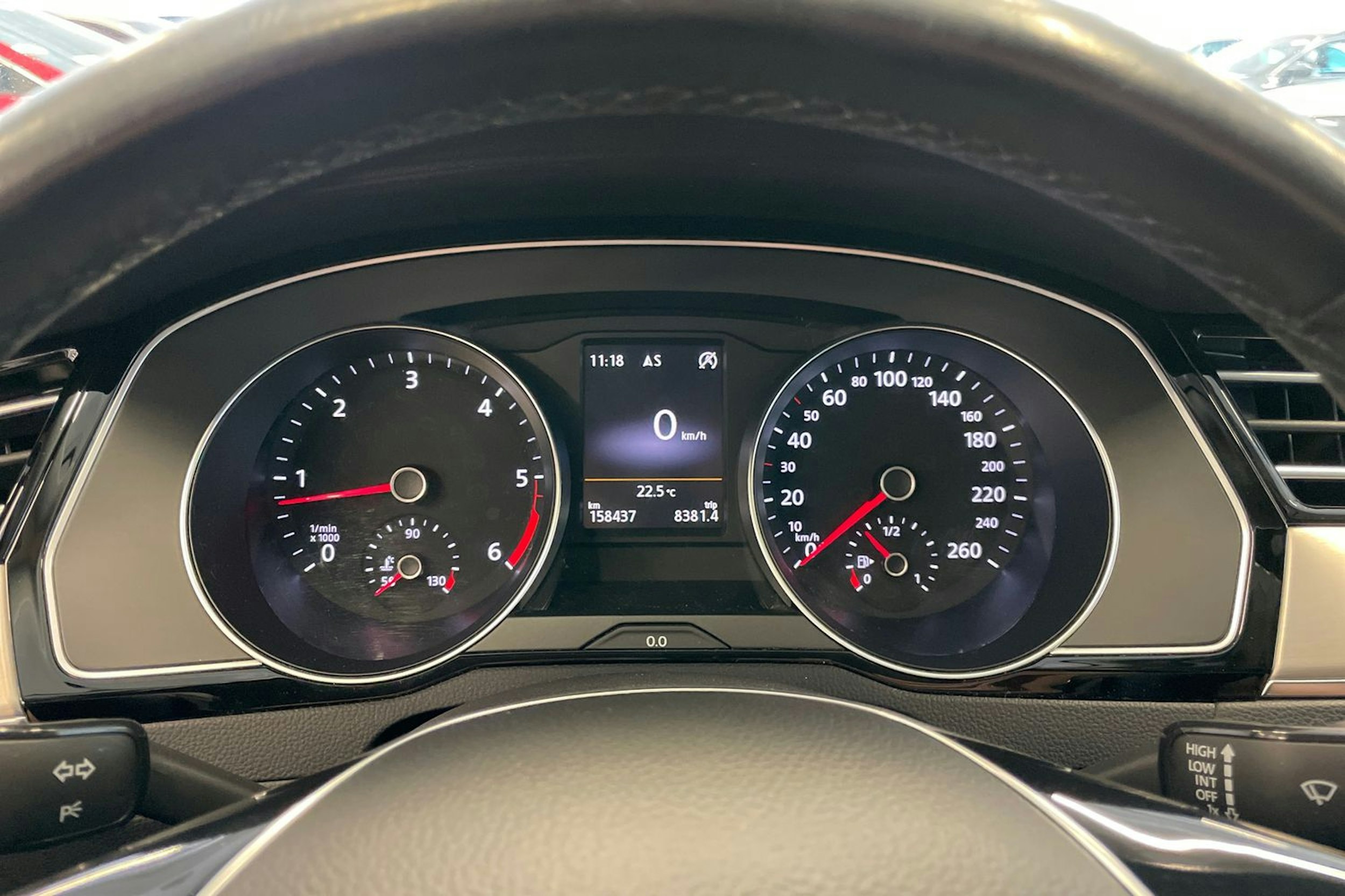 valkoinen Volkswagen Passat 2016 kuva 21.