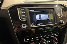 musta Volkswagen Passat 2016 kuva 14.