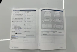 valkoinen Volkswagen Passat 2016 kuva 32.