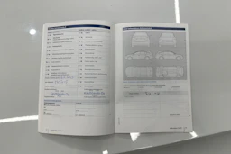 valkoinen Volkswagen Passat 2016 kuva 38.