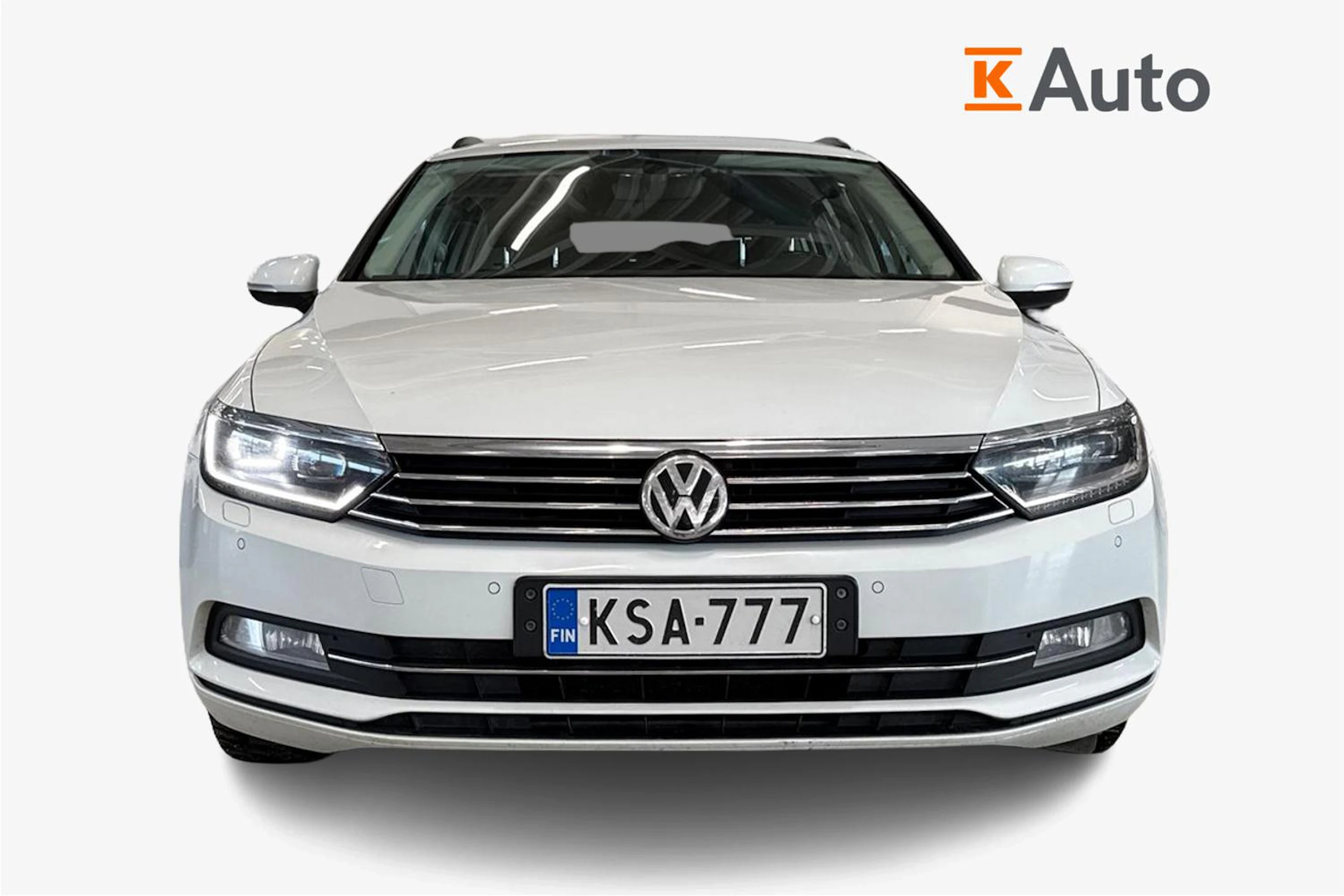 valkoinen Volkswagen Passat 2016 kuva 4.