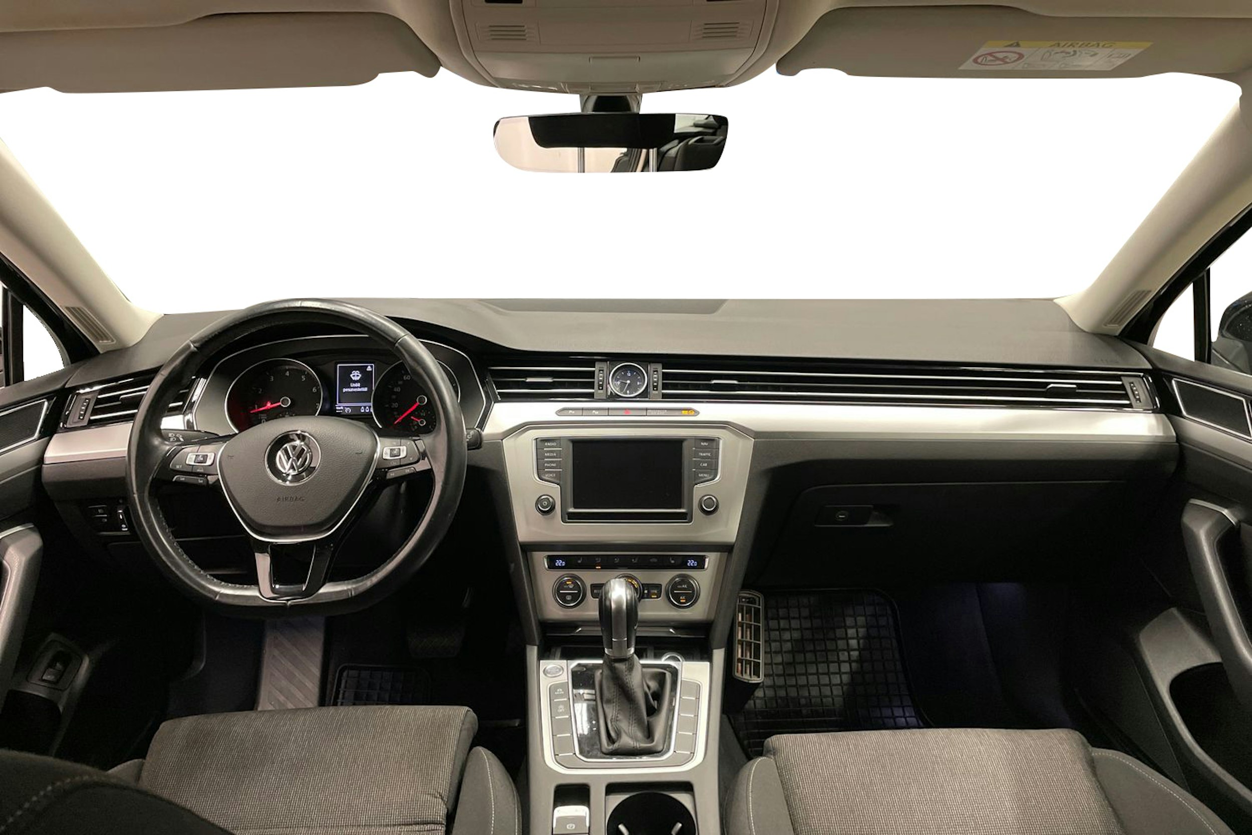 musta Volkswagen Passat 2016 kuva 9.