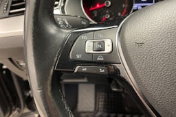 musta Volkswagen Passat 2016 kuva 16.