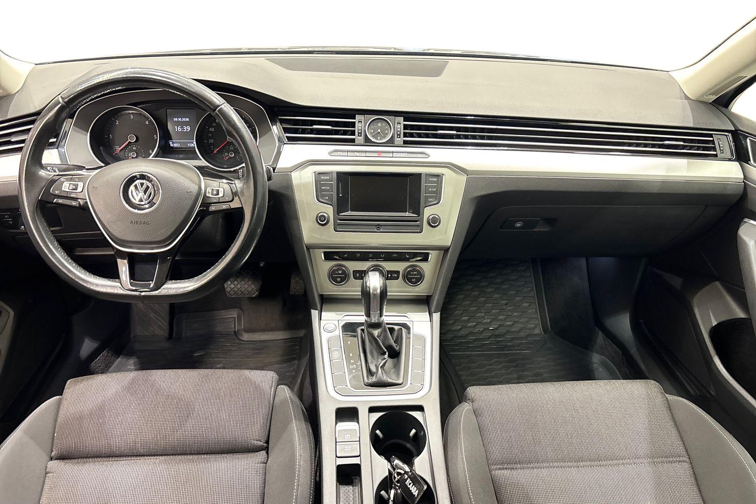 Volkswagen Passat 2016, bild 7/25