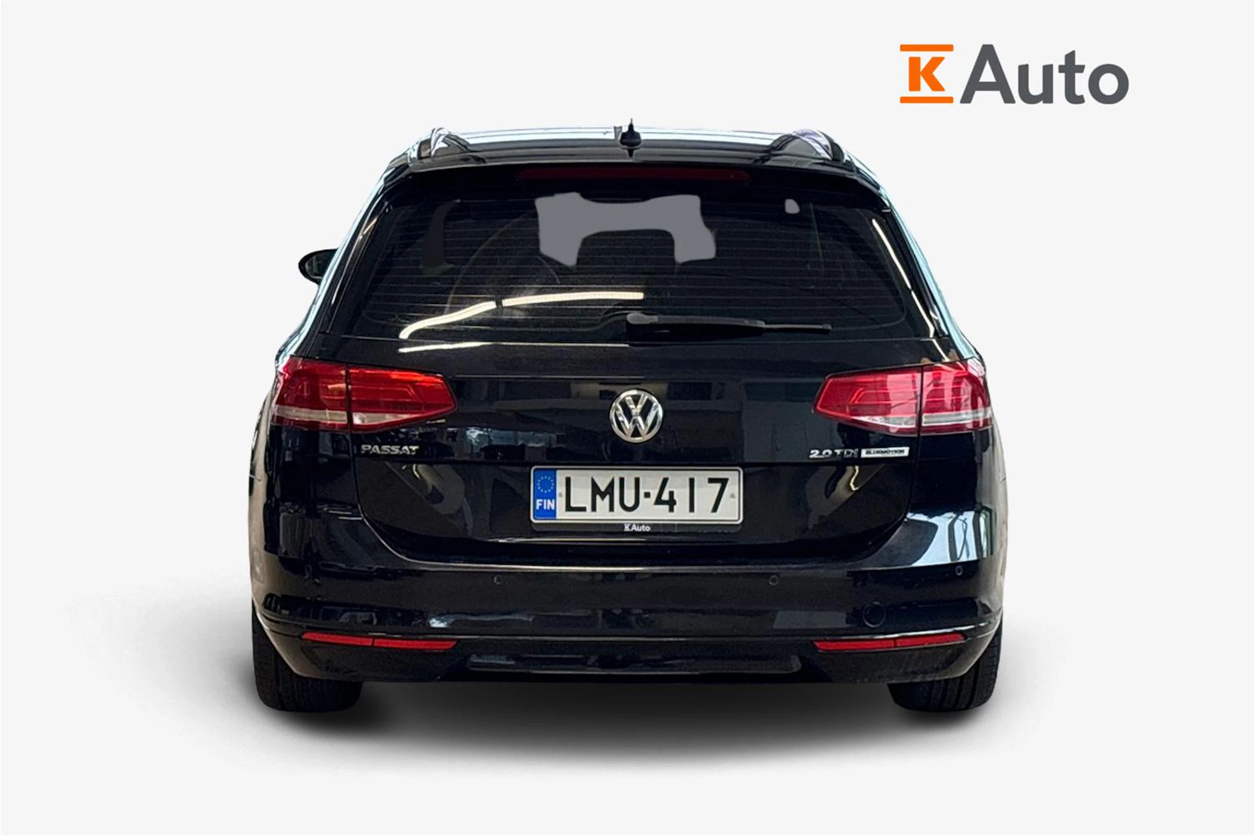 musta Volkswagen Passat 2016 kuva 4.