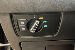musta Volkswagen Passat 2016 kuva 29.