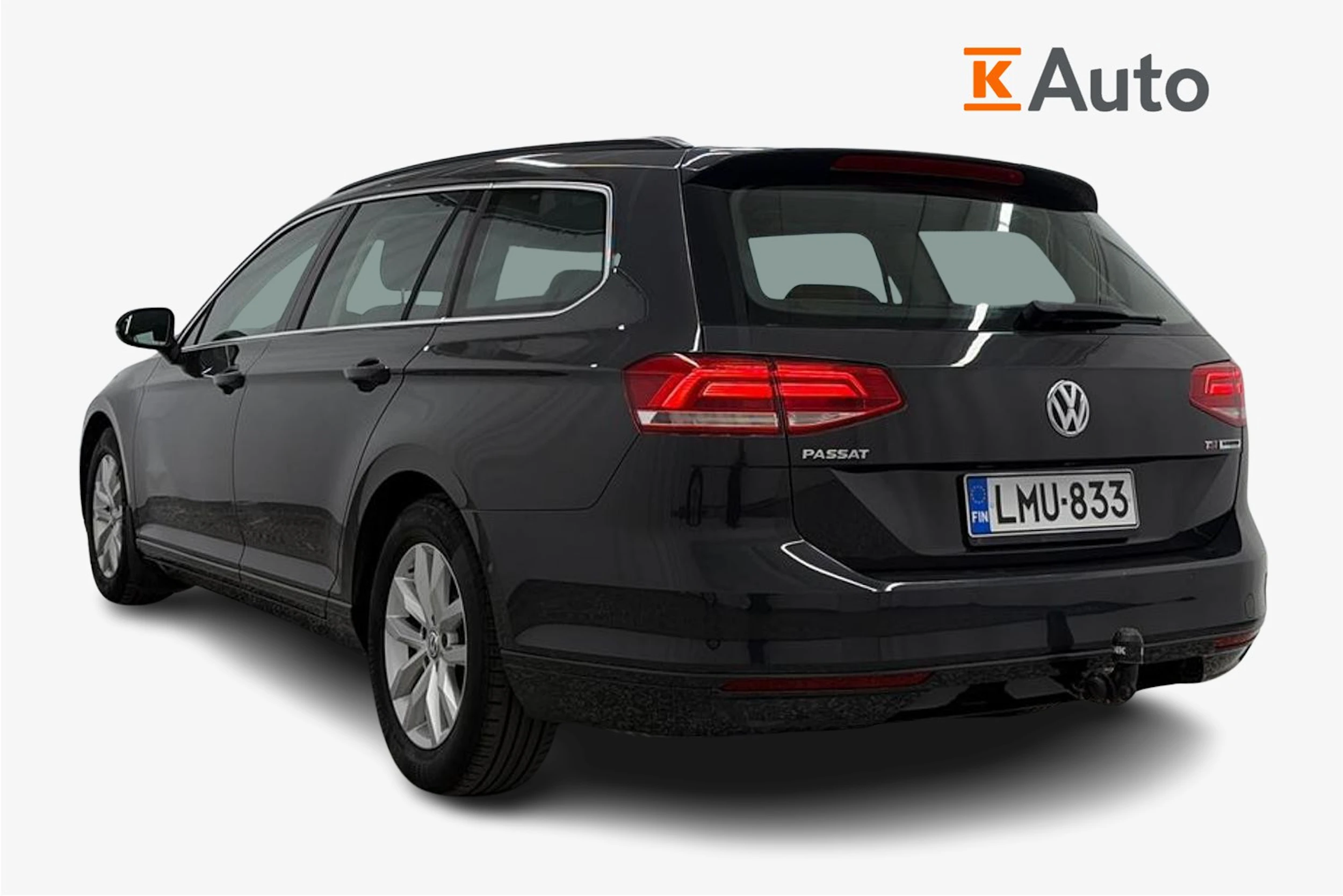 harmaa Volkswagen Passat 2016 kuva 3.