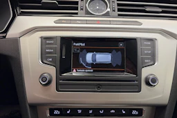 harmaa Volkswagen Passat 2016 kuva 23.