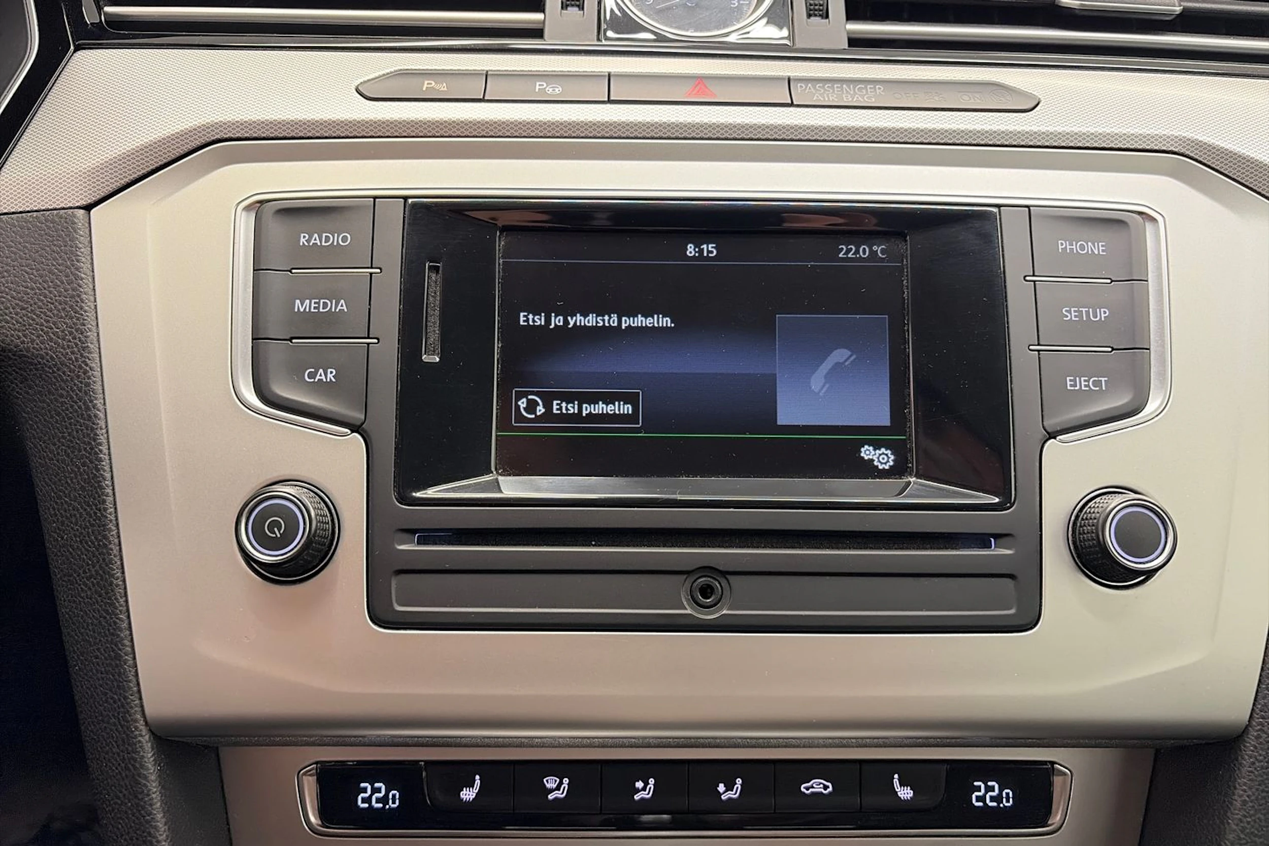 harmaa Volkswagen Passat 2016 kuva 24.