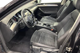 met. musta Volkswagen Passat 2016 kuva 6.
