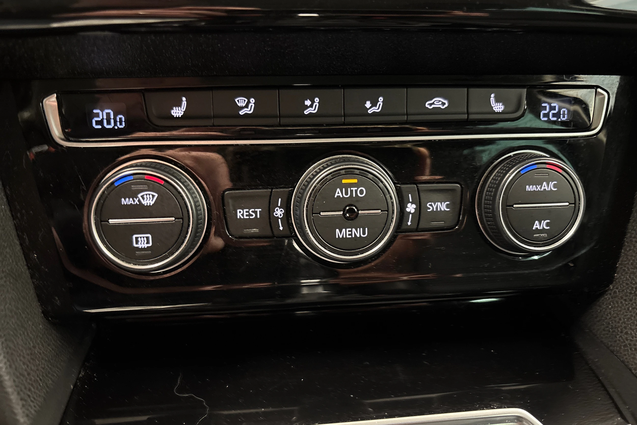 met. musta Volkswagen Passat 2016 kuva 21.
