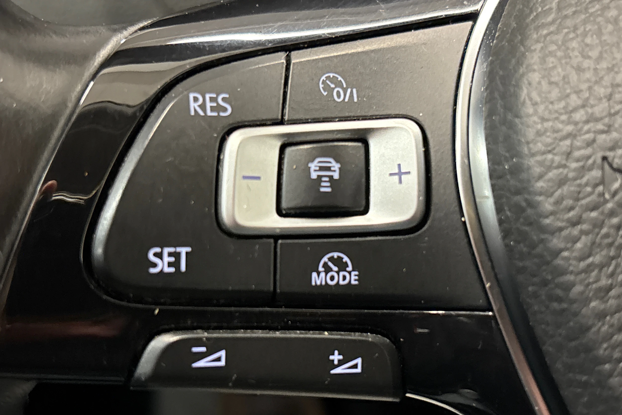 met. musta Volkswagen Passat 2016 kuva 22.