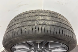 met. musta Volkswagen Passat 2016 kuva 32.