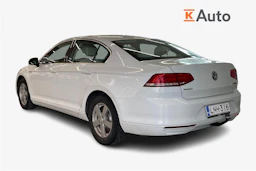 valkoinen Volkswagen Passat 2016 kuva 2.