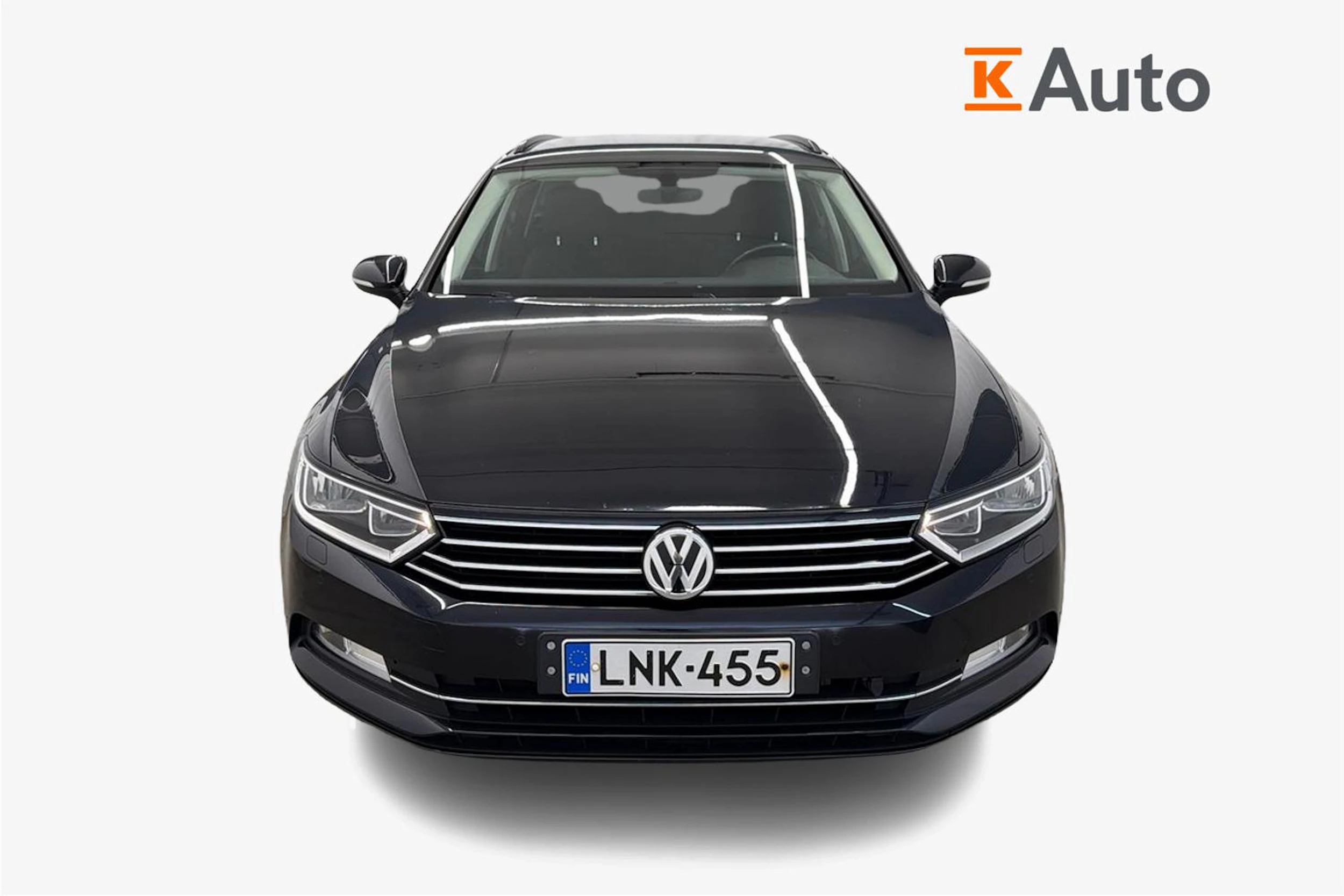 musta Volkswagen Passat 2016 kuva 4.