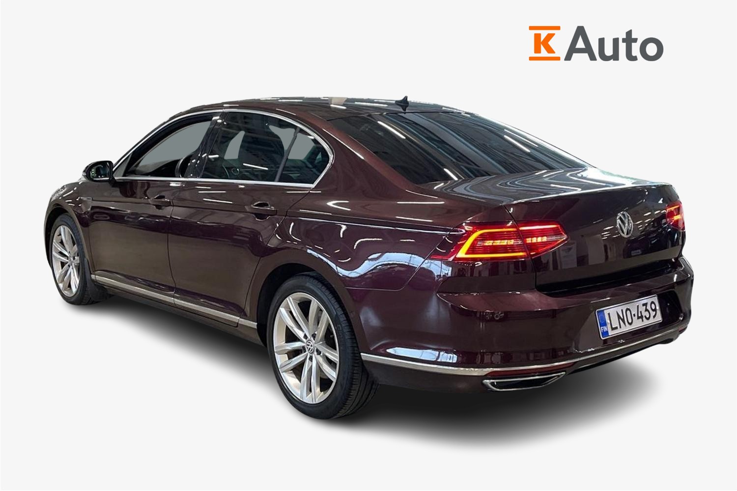 Volkswagen Passat 2016, photo 2/3
