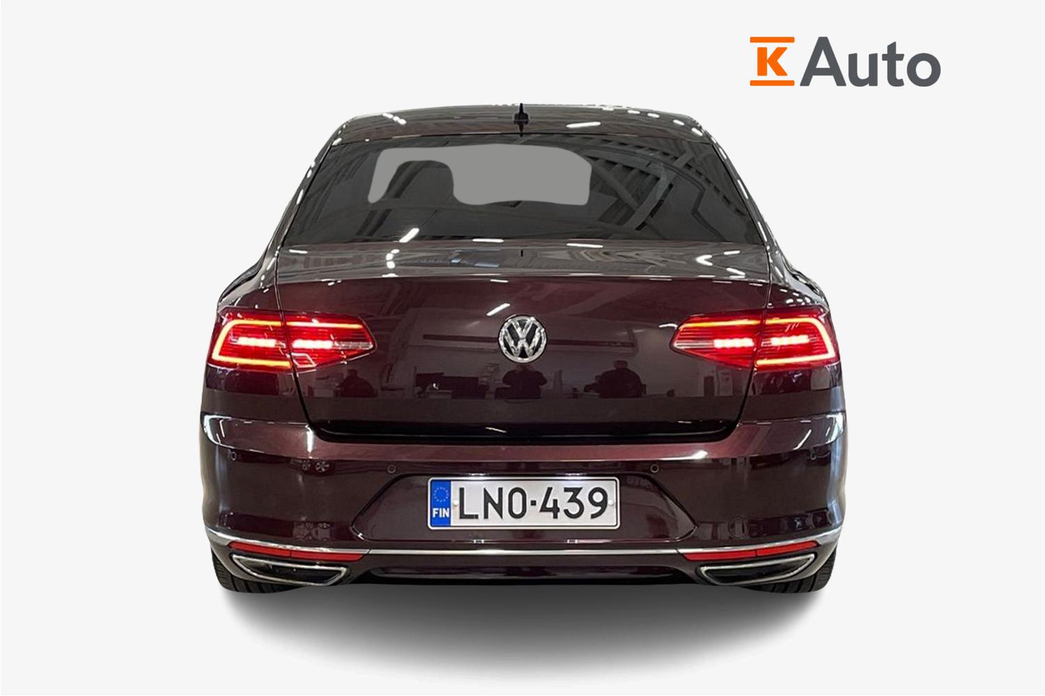 Volkswagen Passat 2016, photo 3/3