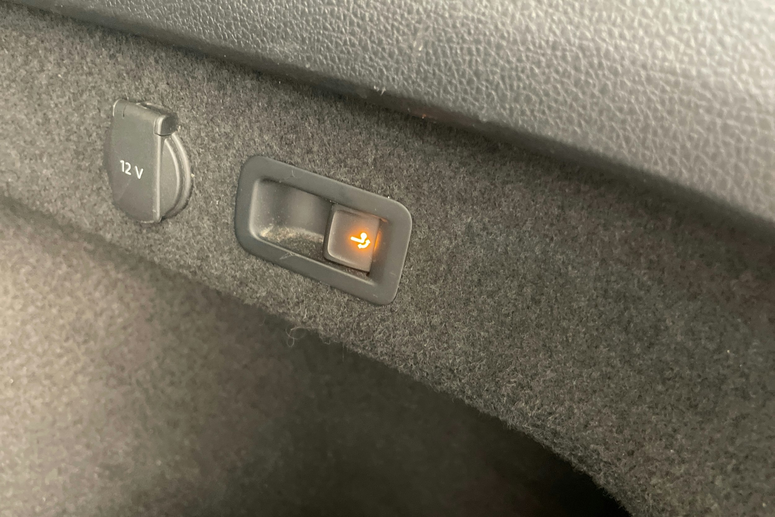 hopea Volkswagen Passat 2016 kuva 14.