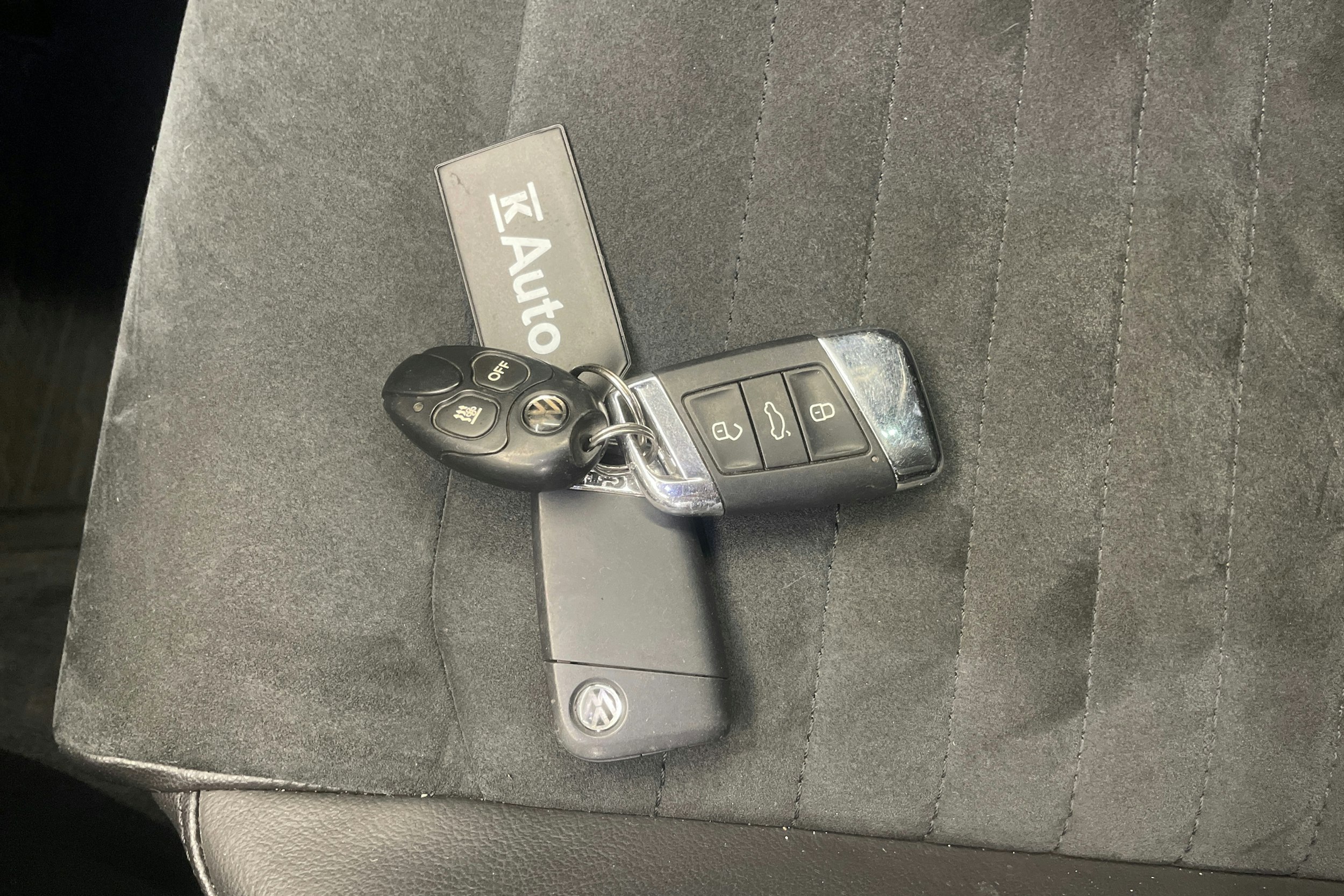 hopea Volkswagen Passat 2016 kuva 16.